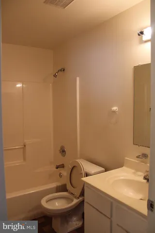 $1,850 | 6609 Rapid Water Way, Unit 102, Glen Burnie, MD 21060