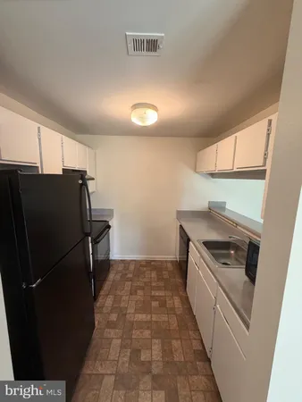 $1,800 | 6609 Rapid Water Way, Unit 102, Glen Burnie, MD 21060