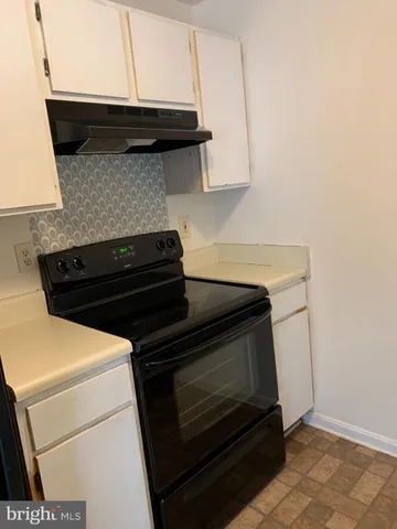 $1,850 | 6609 Rapid Water Way, Unit 102, Glen Burnie, MD 21060