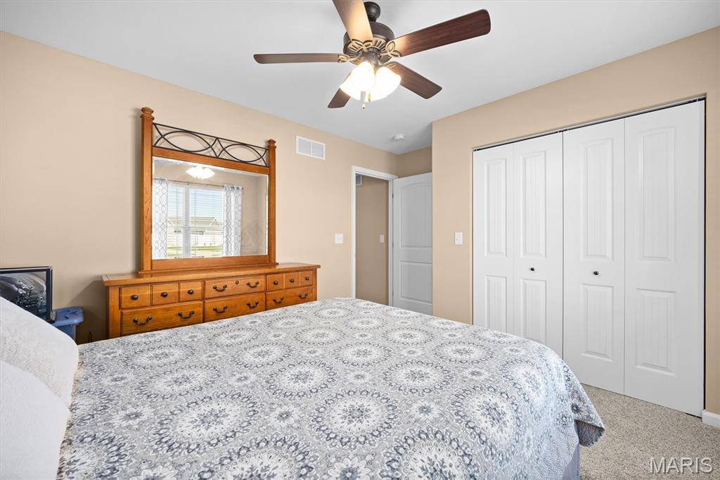 100 Bridgewater Lane Highland, IL 62249 - Photo 23 of 39