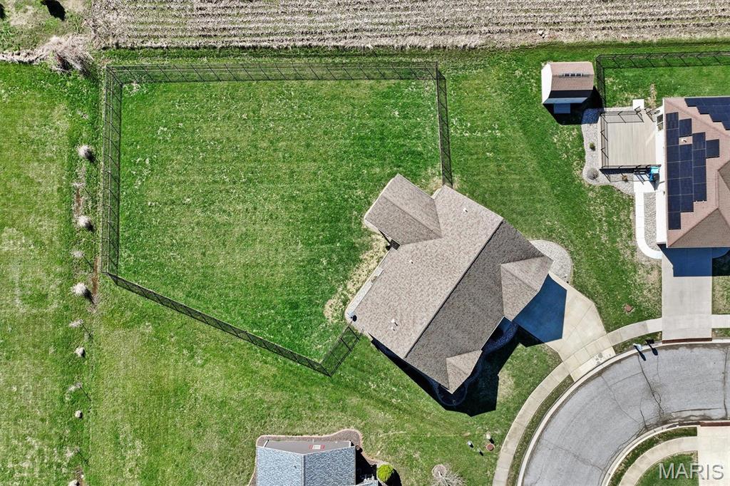 100 Bridgewater Lane Highland, IL 62249 - Photo 37 of 39