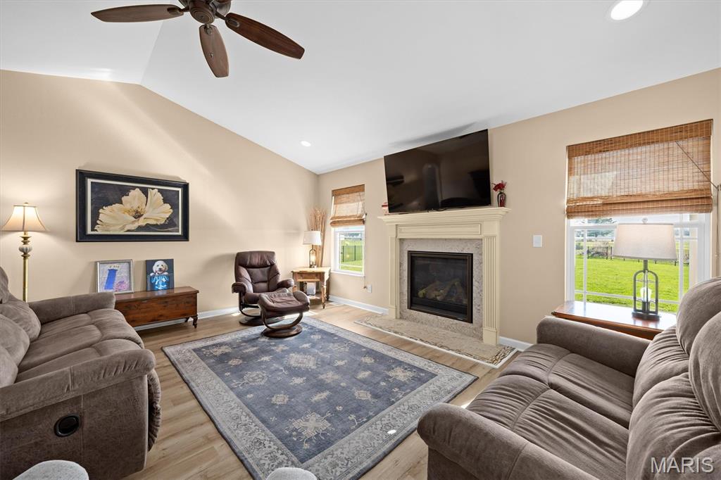 100 Bridgewater Lane Highland, IL 62249 - Photo 4 of 39