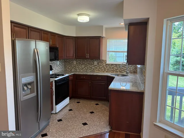 $2,890 | 1041 Greenes Way Circle, Collegeville, PA 19426