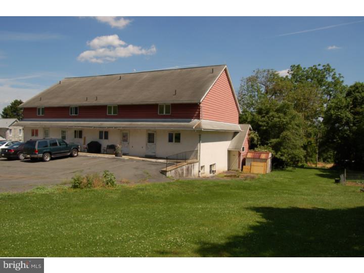 5370 Oley Turnpike Road Reading, PA 19606 - Photo 4 of 11