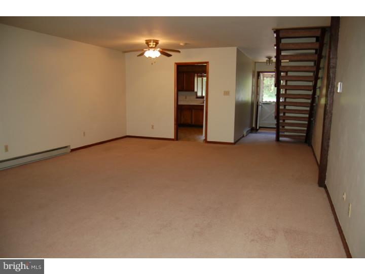 5370 Oley Turnpike Road Reading, PA 19606 - Photo 7 of 11