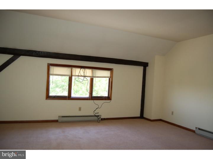 5370 Oley Turnpike Road Reading, PA 19606 - Photo 8 of 11