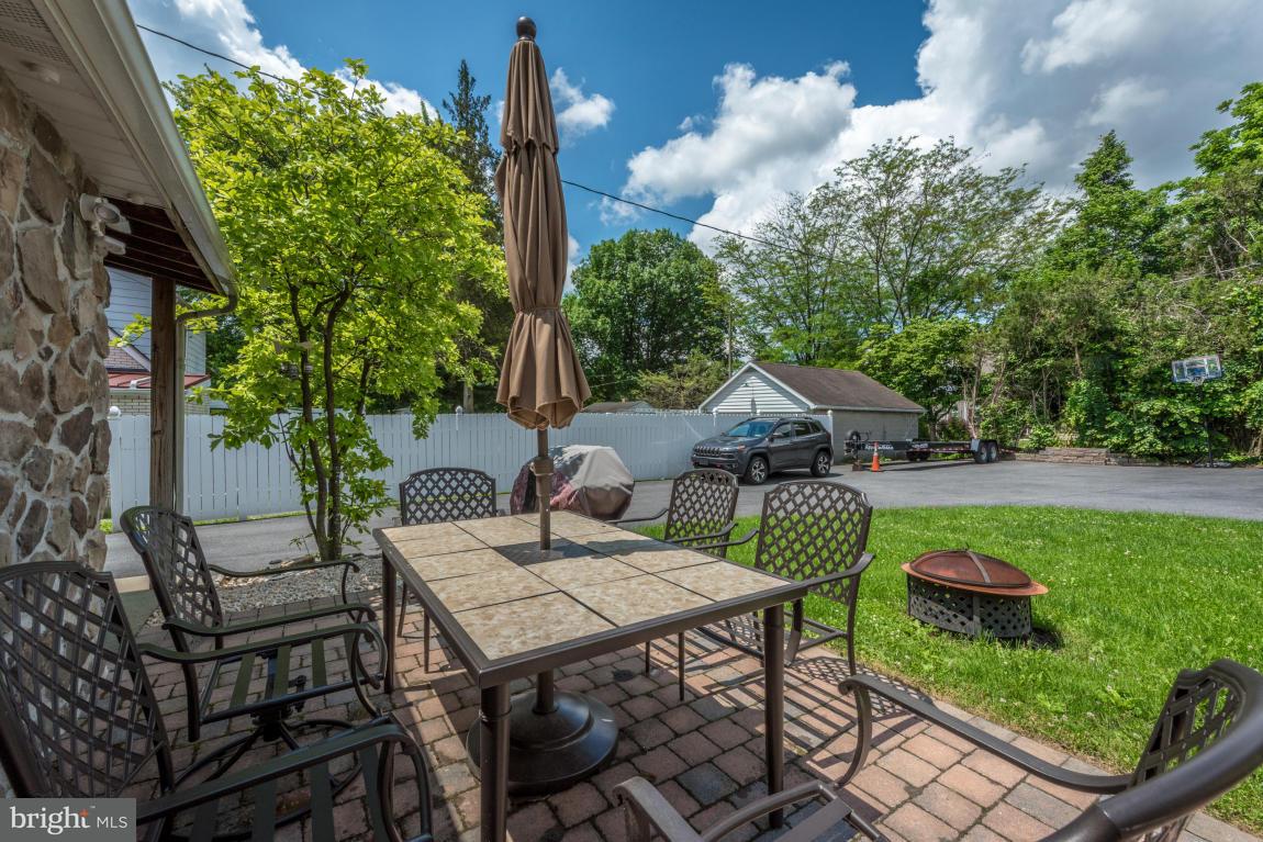 237 South Reading Road Ephrata, PA 17522 - Photo 4 of 22 Gallery Image 4