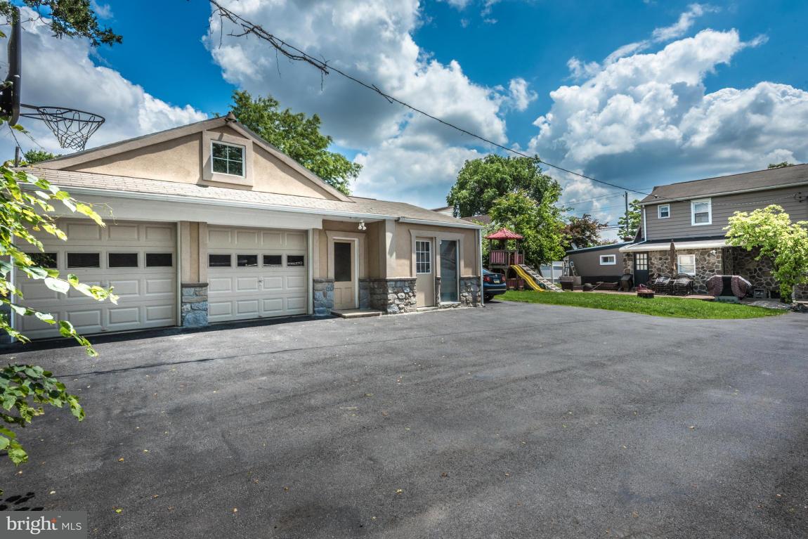 237 South Reading Road Ephrata, PA 17522 - Photo 6 of 22 Gallery Image 6