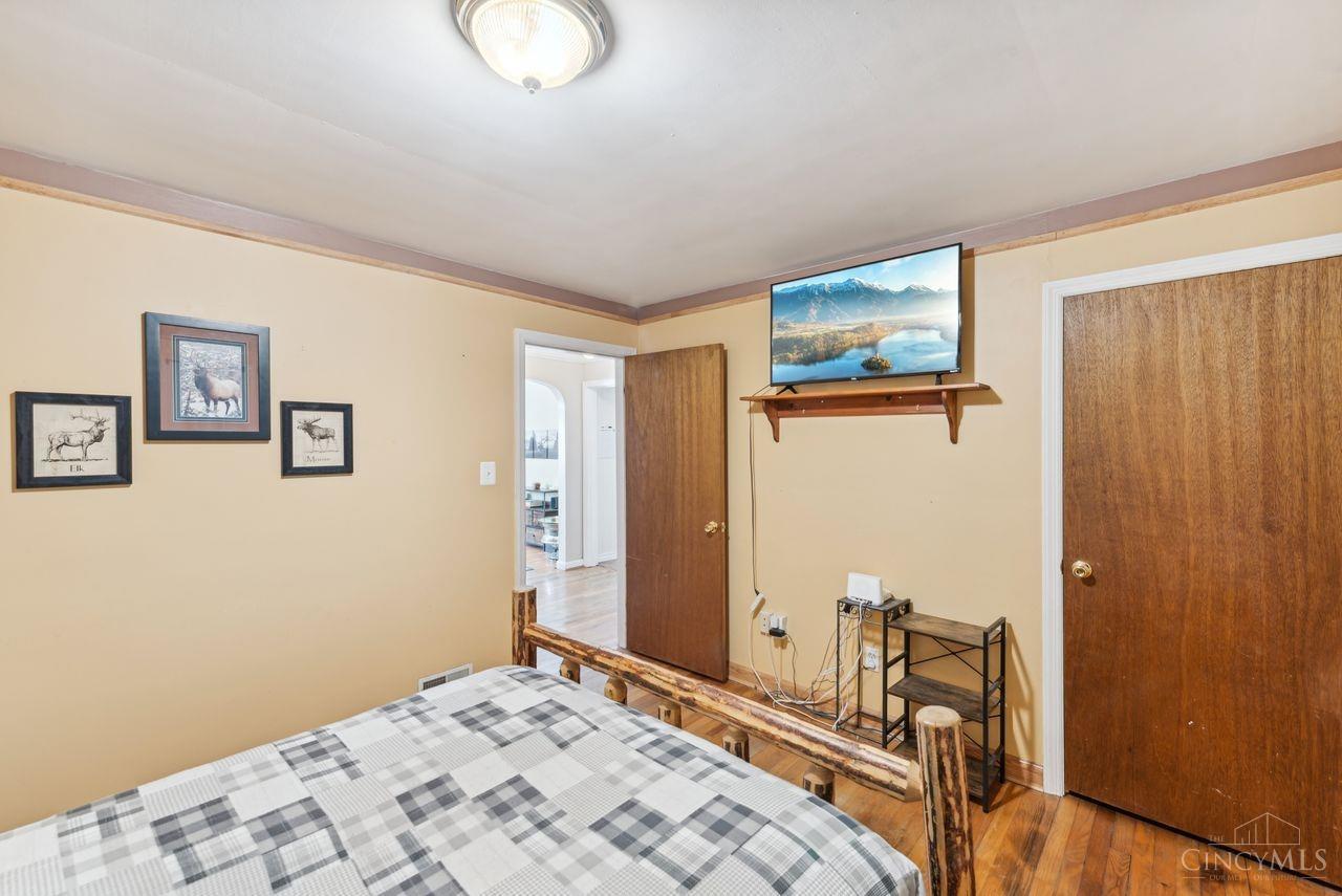 6438 Salem Road Cincinnati, OH 45230 - Photo 18 of 31 Gallery Image 18