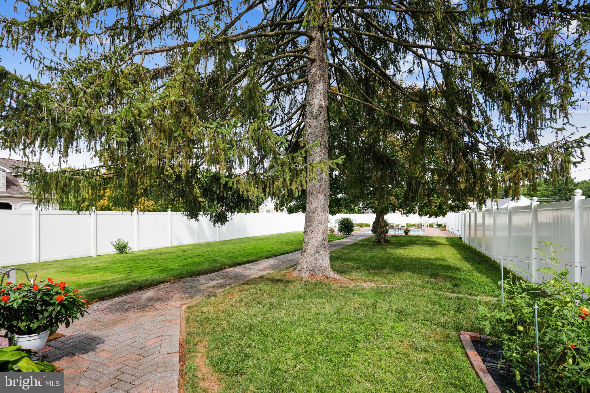 610 Oakdean Road Middle River, MD 21220 - Photo 12 of 43 Gallery Image 12