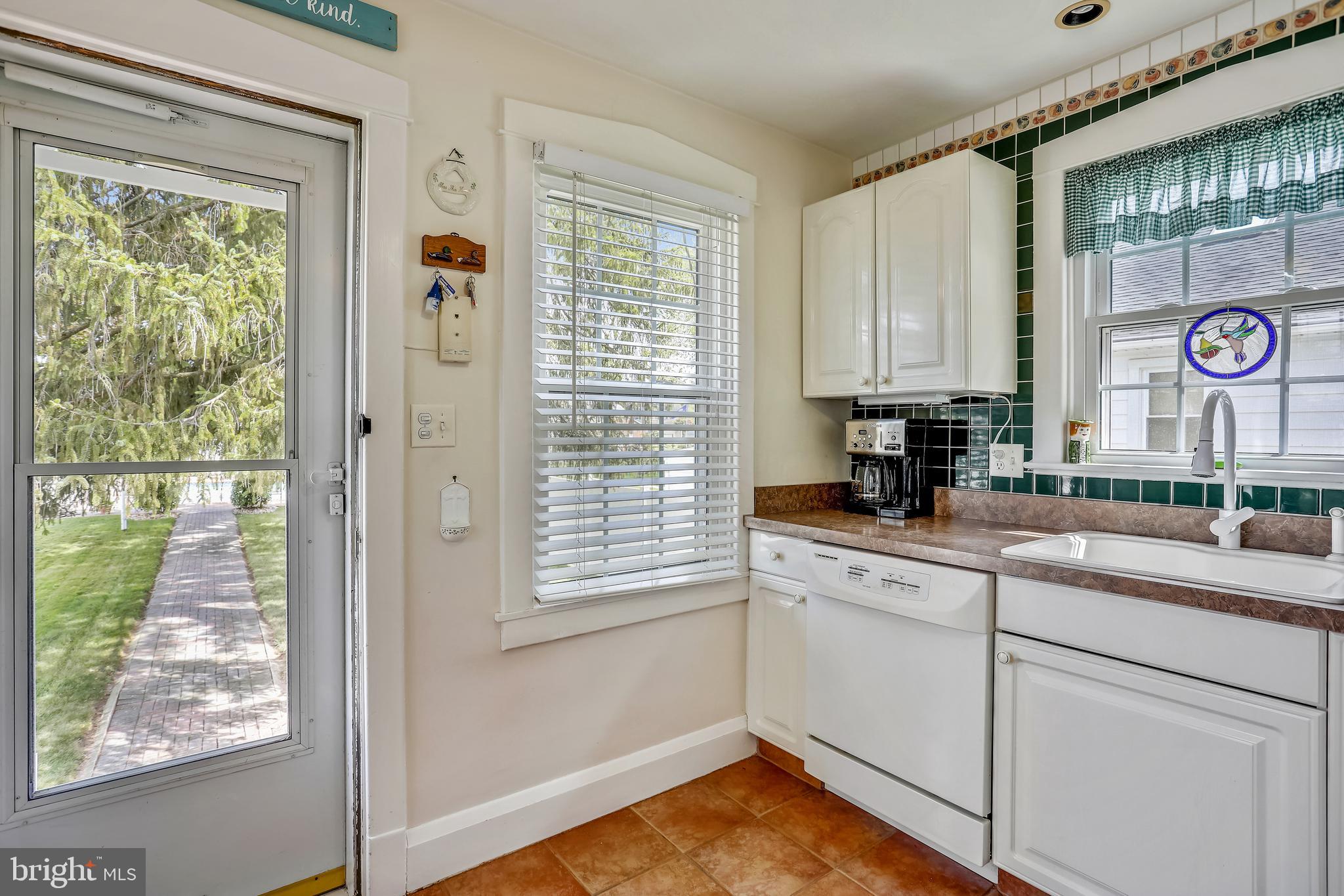 610 Oakdean Road Middle River, MD 21220 - Photo 21 of 43 Kitchen