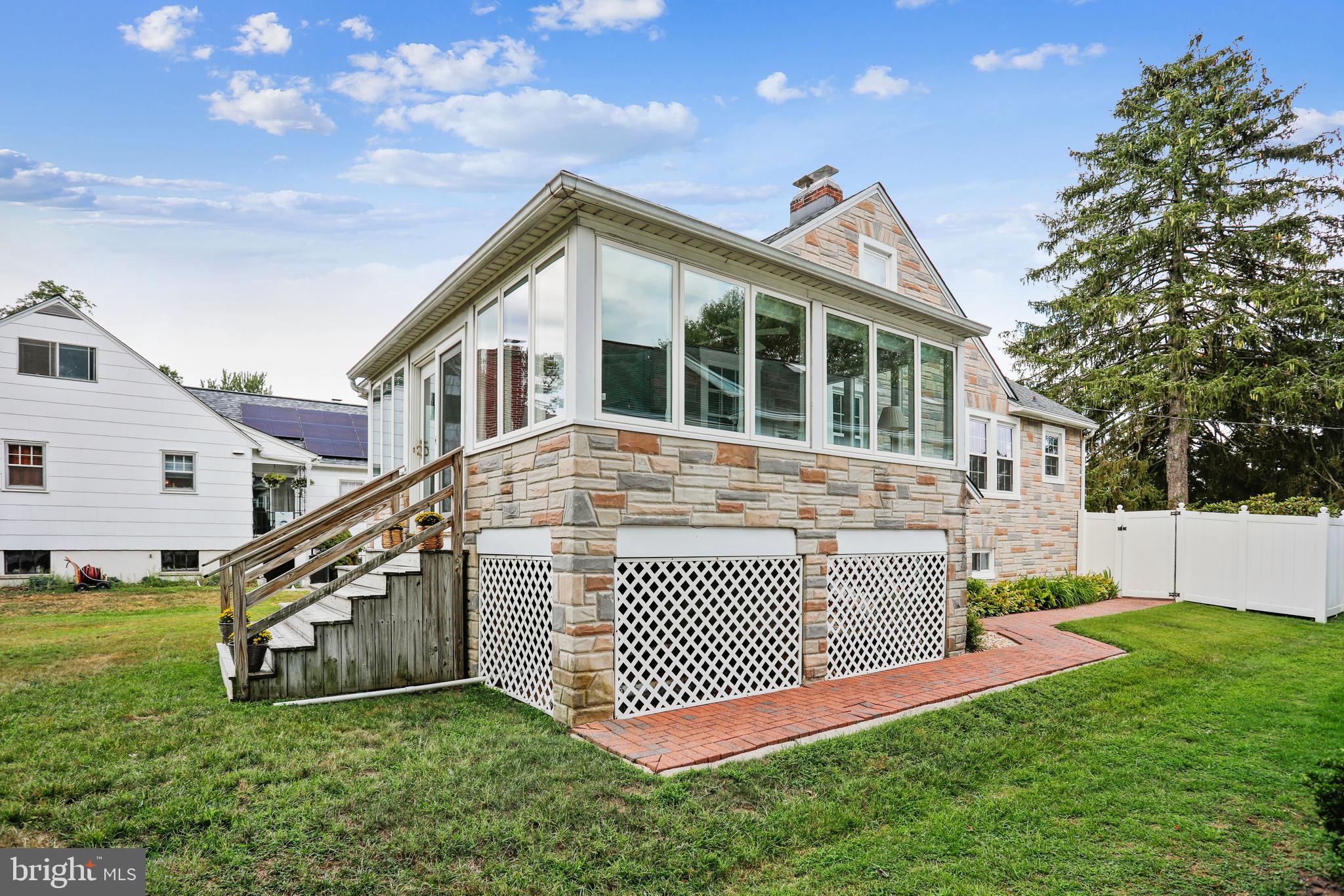 610 Oakdean Road Middle River, MD 21220 - Photo 5 of 43 Sunroom