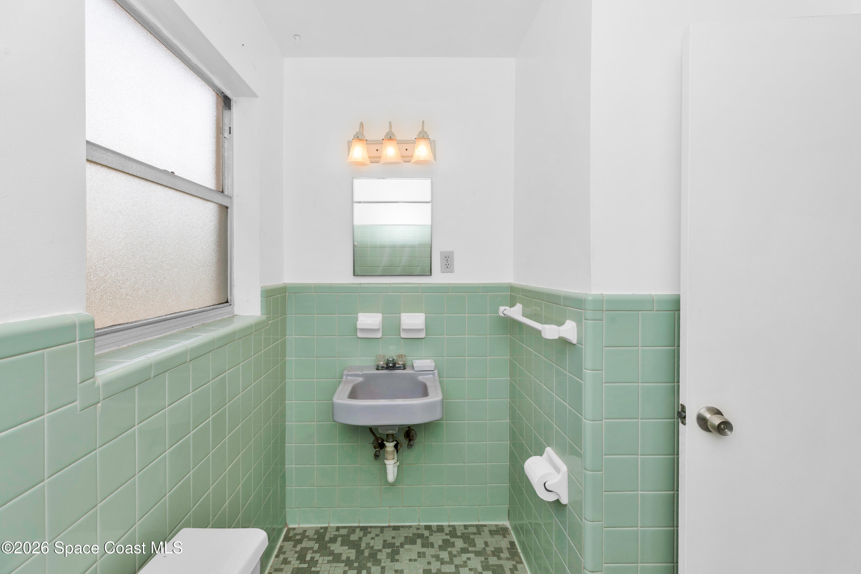 1106 Myrtle Lane Cocoa, FL 32922 - Photo 15 of 23 009A8003