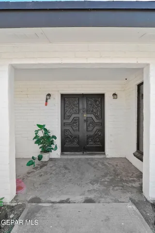 $950,000 | 810 Gato Road, El Paso, TX 79932