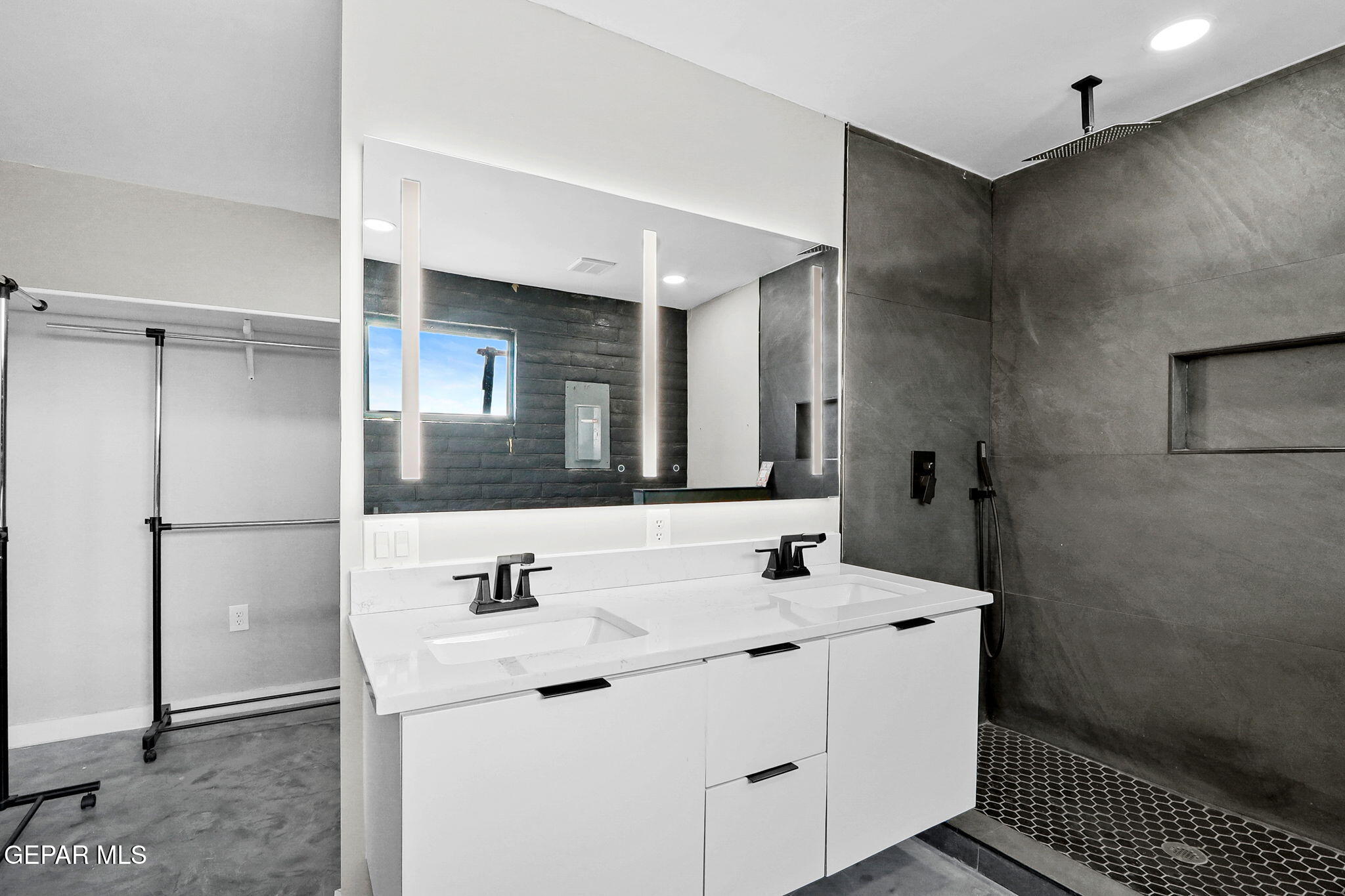 810 Gato Road El Paso, TX 79932 - Photo 27 of 73 36-web-or-mls-IMG_3289