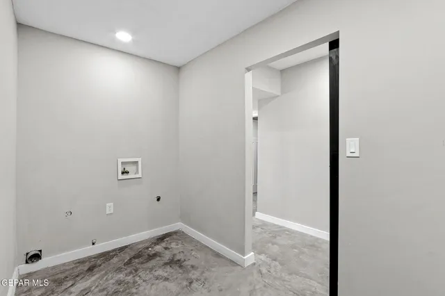 $950,000 | 810 Gato Road, El Paso, TX 79932