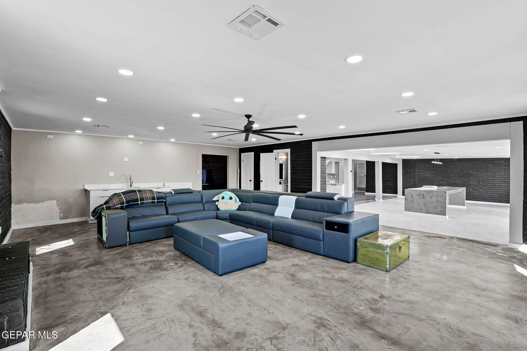 810 Gato Road El Paso, TX 79932 - Photo 48 of 73 a living room with furniture and a table