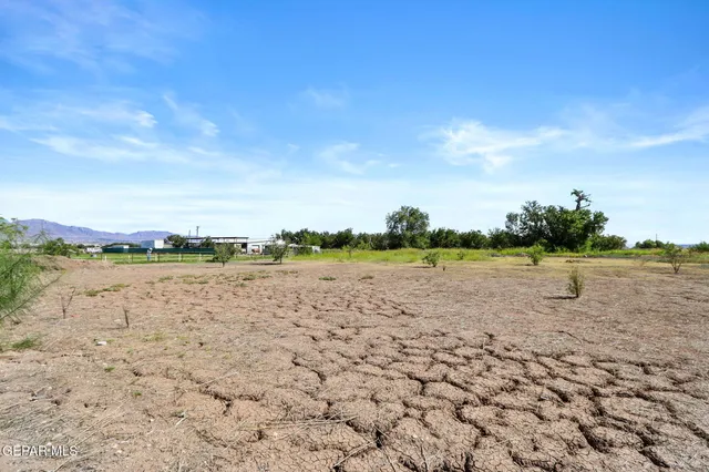 $950,000 | 810 Gato Road, El Paso, TX 79932