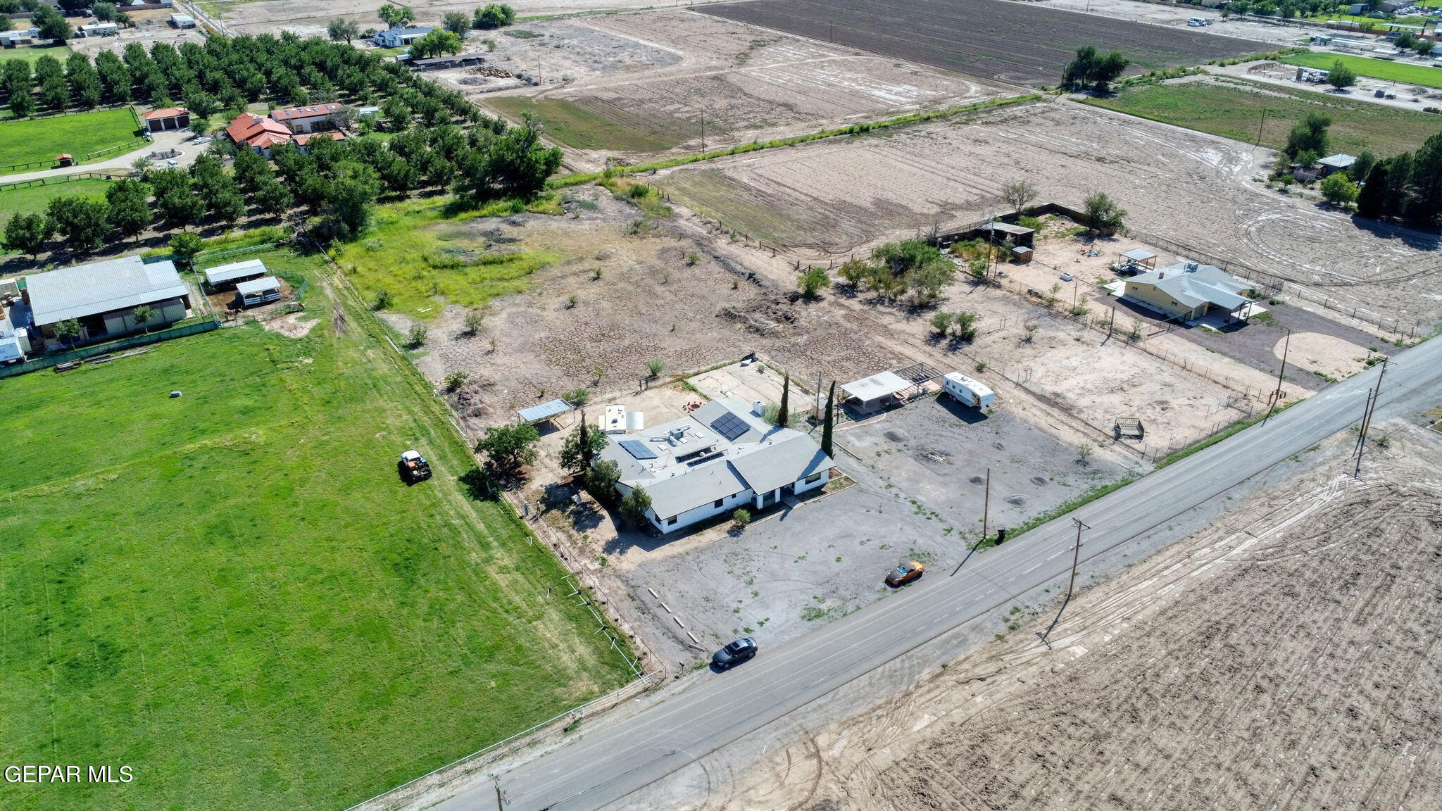 810 Gato Road El Paso, TX 79932 - Photo 61 of 73 a view of a backyard with wooden fence