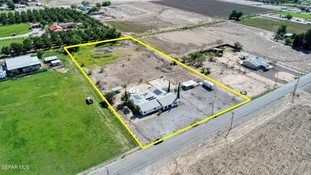 $950,000 | 810 Gato Road, El Paso, TX 79932
