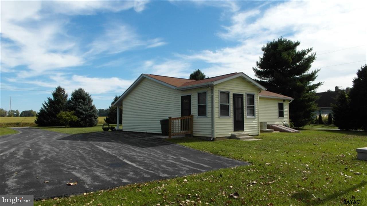 295 Basehoar School Road Littlestown, PA 17340 - Photo 4 of 18
