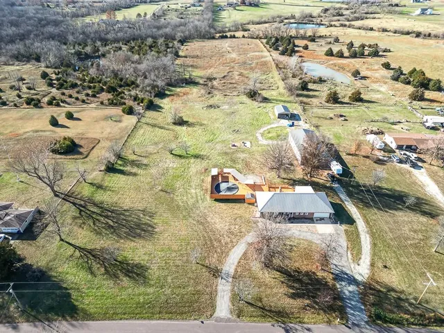 $679,950 | 14435 166th Street, Bonner Springs, KS 66012