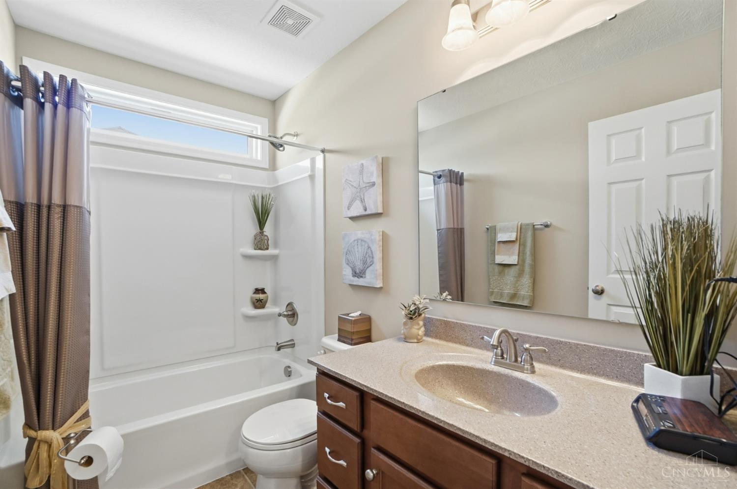 3112 Renaissance Boulevard Middletown, OH 45005 - Photo 13 of 54