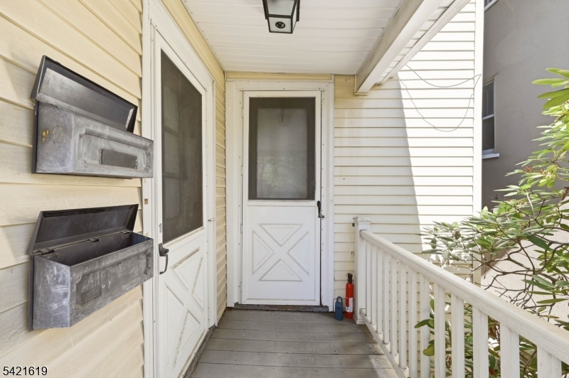 104 Maple Avenue, Unit 2 Morristown, NJ 07960 - Photo 3 of 23