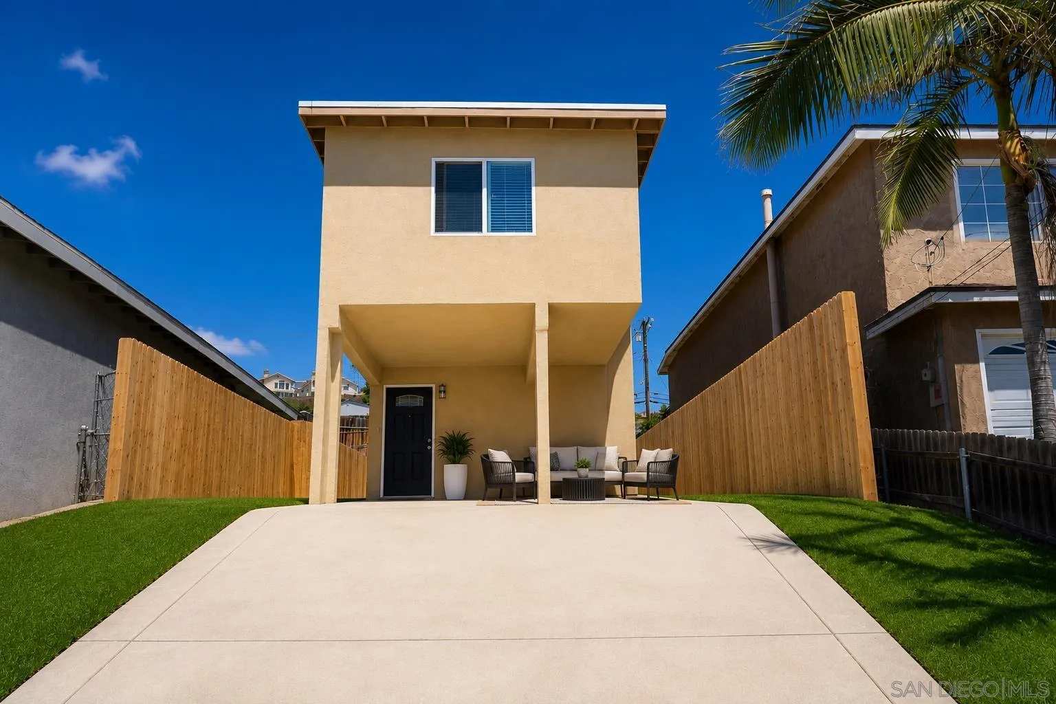 9834 St George Street Spring Valley, CA 91977 - Photo 1 of 13 Exterior Front