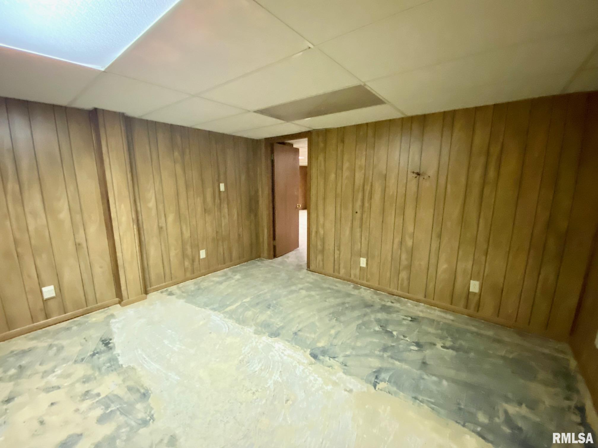 17111 River View Road Petersburg, IL 62675 - Photo 25 of 29 Gallery Image 25