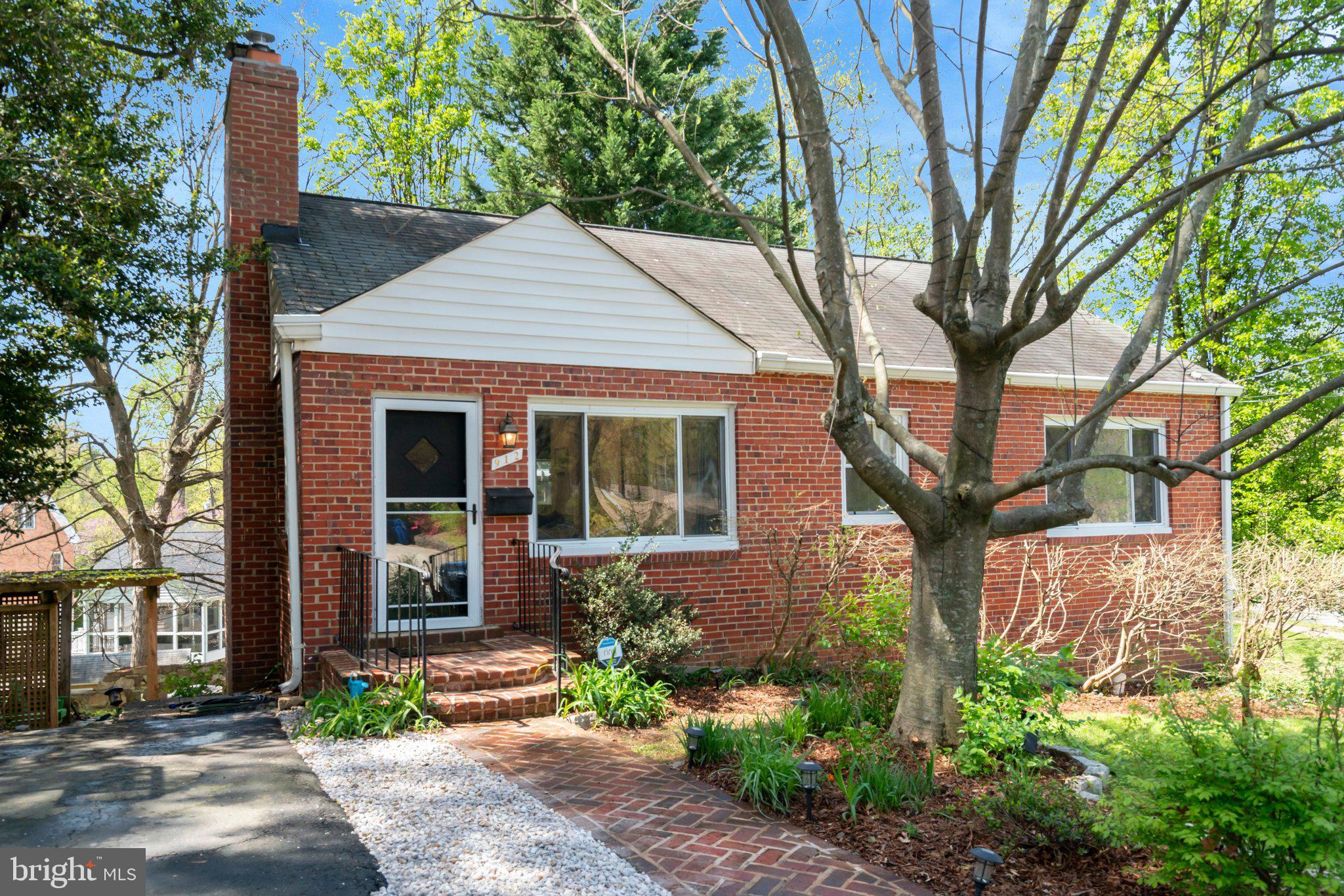 912 North Jacksonville Street Arlington, VA 22205 - Photo 2 of 33