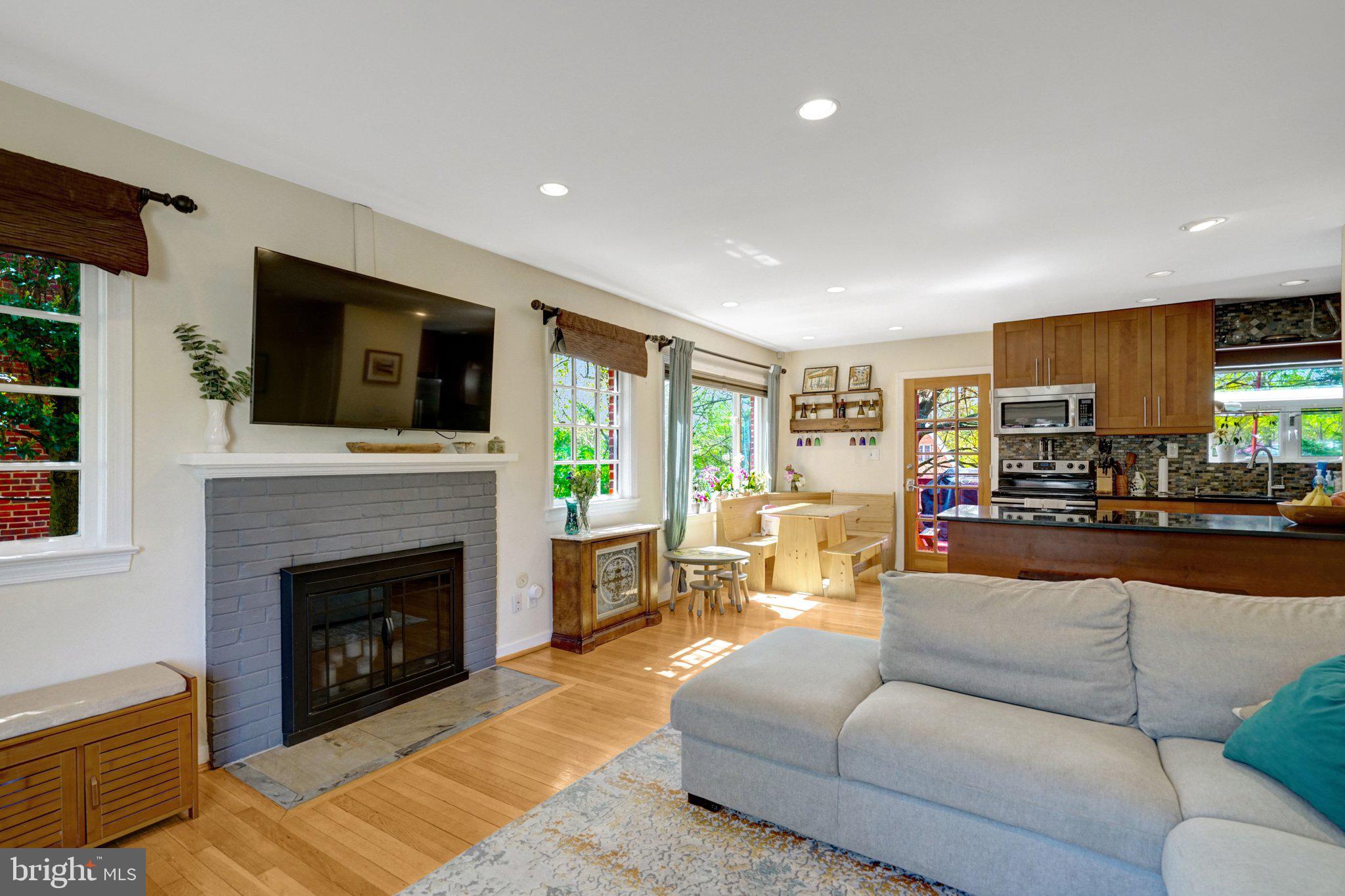 912 North Jacksonville Street Arlington, VA 22205 - Photo 5 of 33