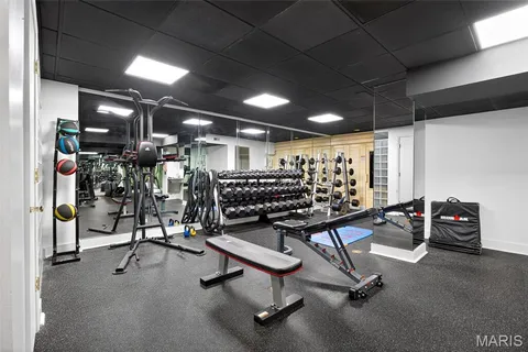 $230,000 | 7745 Kingsbury Boulevard, Unit 22, St. Louis, MO 63105