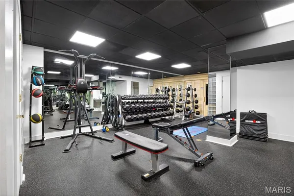 $230,000 | 7745 Kingsbury Boulevard, Unit 22, St. Louis, MO 63105