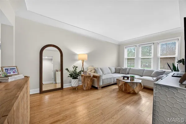 $230,000 | 7745 Kingsbury Boulevard, Unit 22, St. Louis, MO 63105