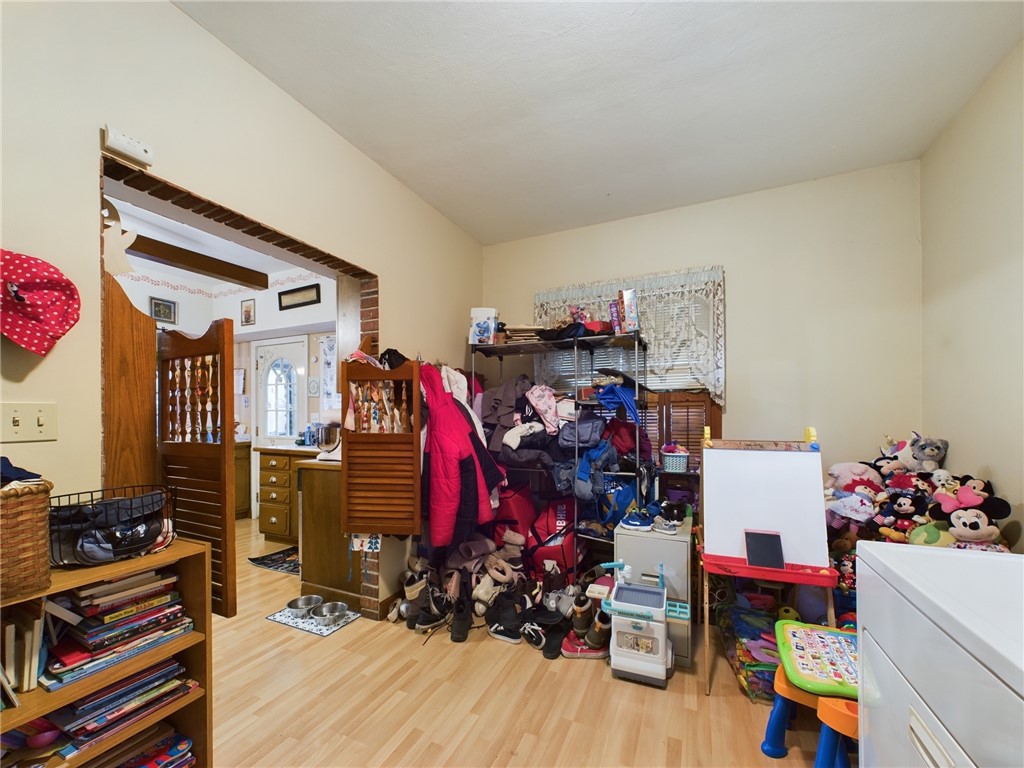 159 Washington Street Auburn, NY 13021 - Photo 10 of 46