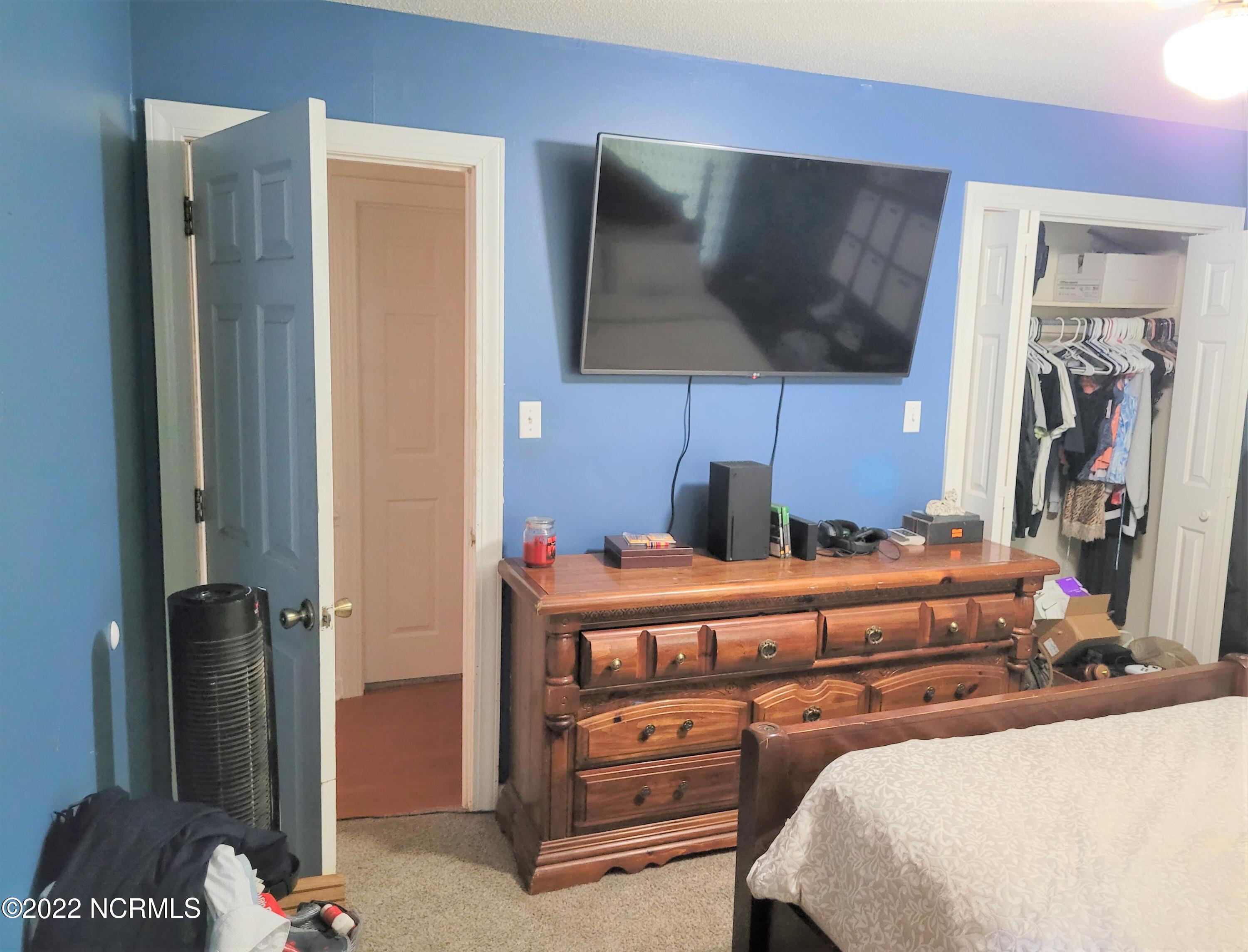 303 Little Rossie Road New Bern, NC 28560 - Photo 17 of 28 Master Bedroom