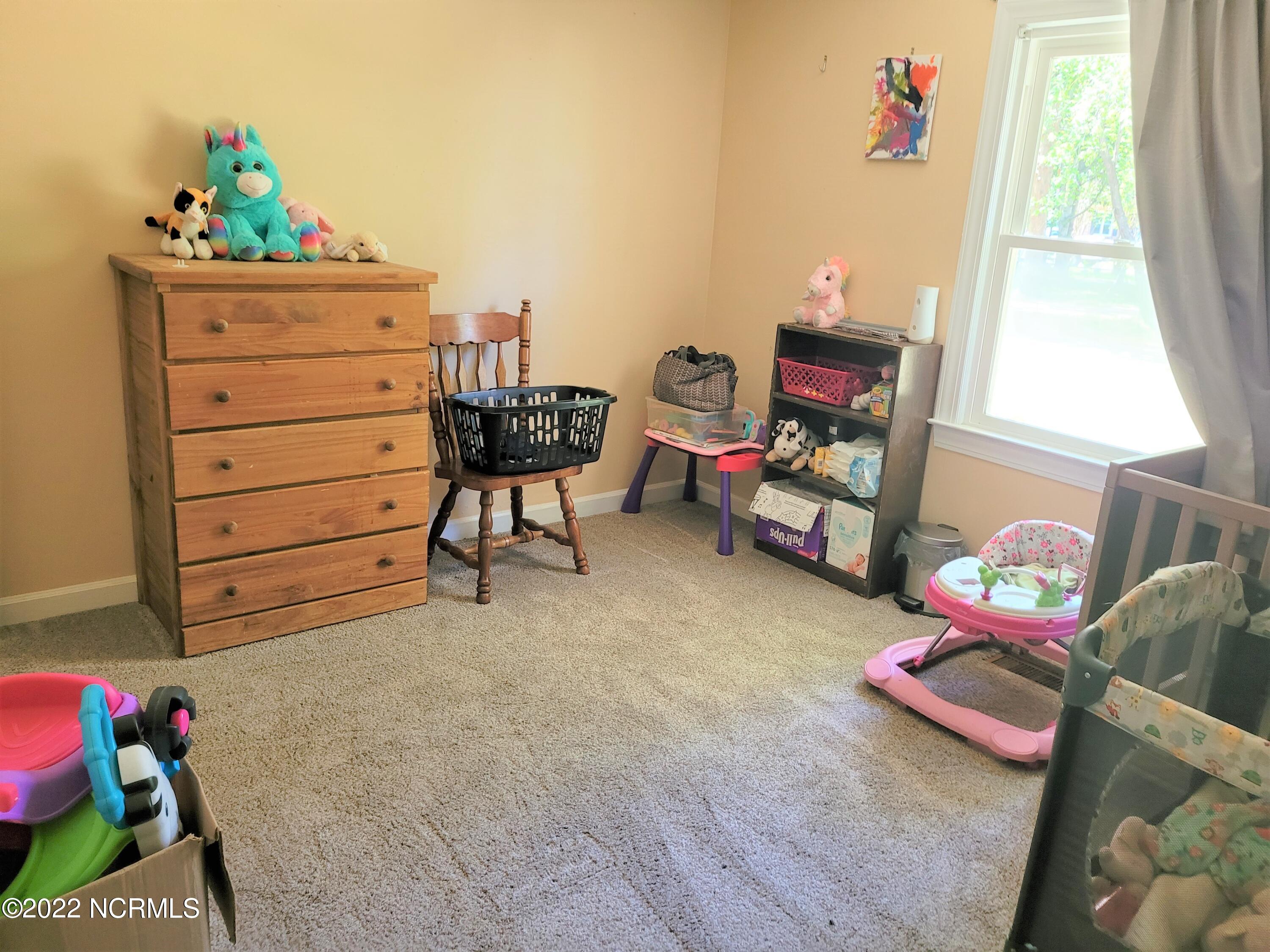 303 Little Rossie Road New Bern, NC 28560 - Photo 20 of 28 Bedroom 2