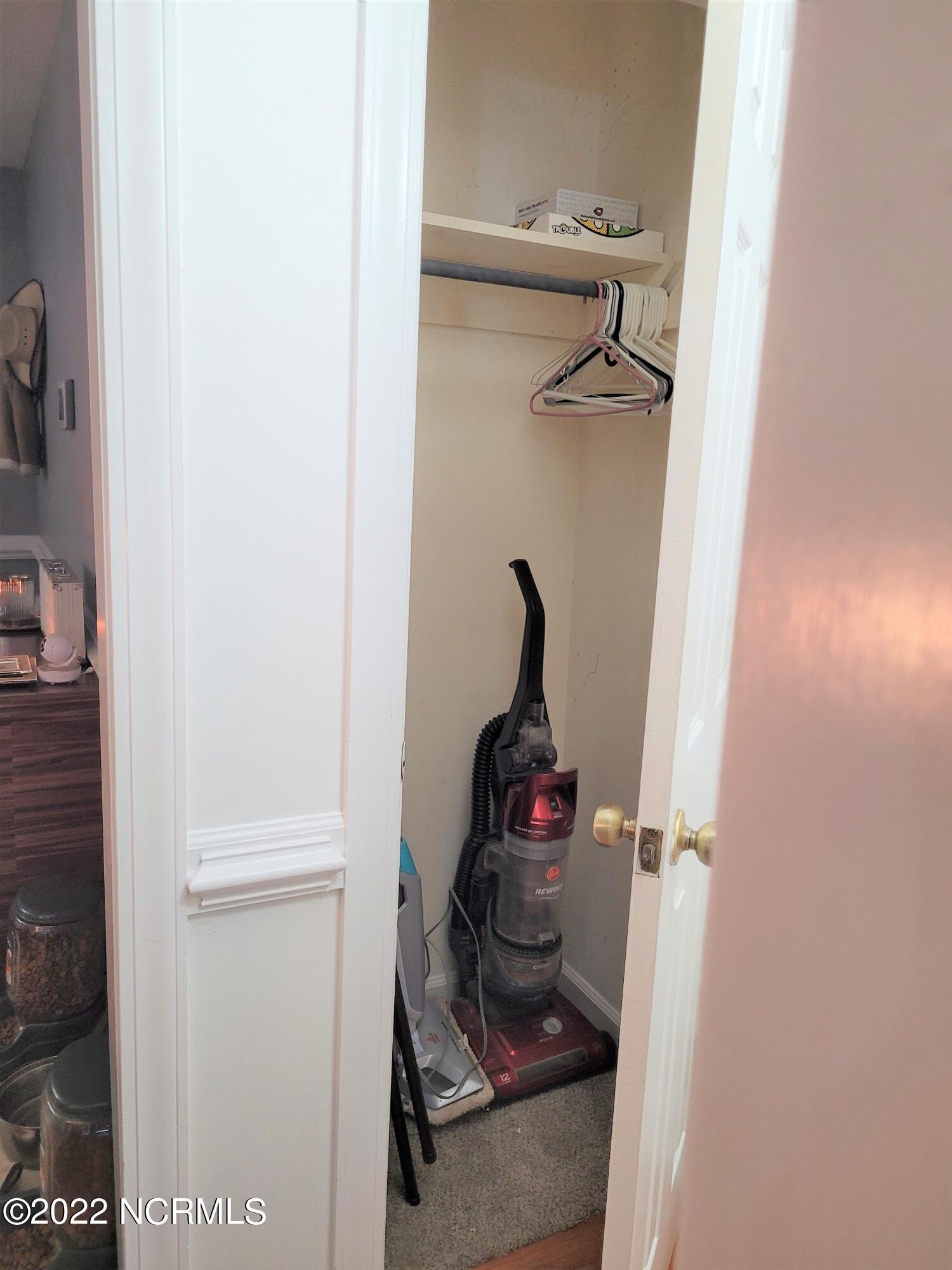 303 Little Rossie Road New Bern, NC 28560 - Photo 23 of 28 Hall Closet