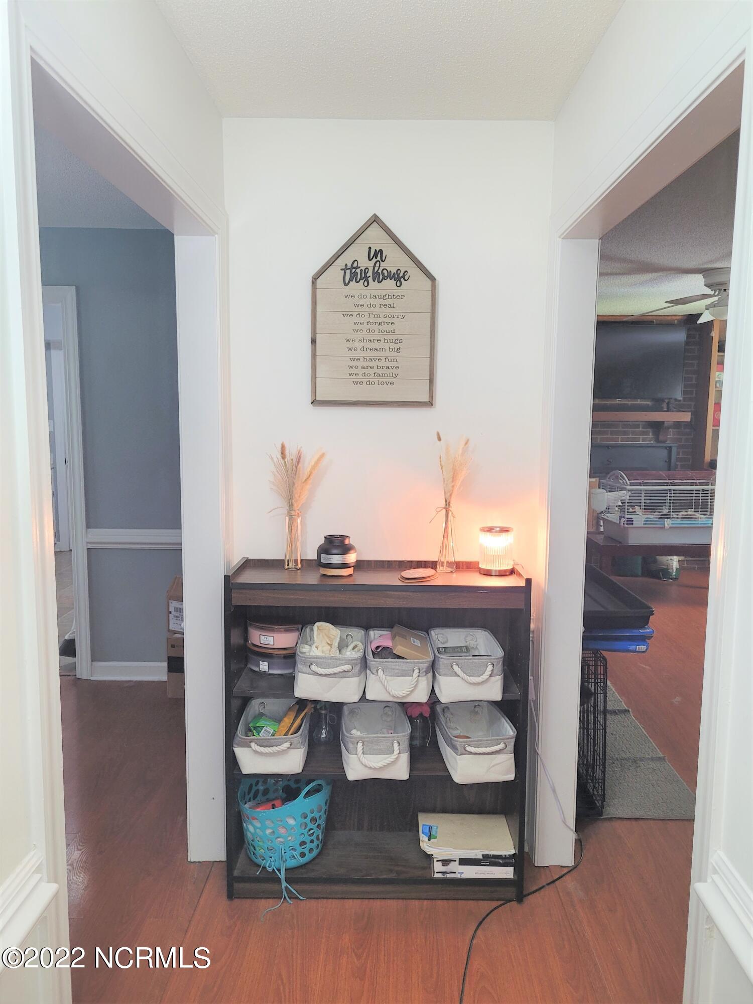303 Little Rossie Road New Bern, NC 28560 - Photo 24 of 28 Hall Way