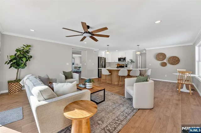 $624,900 | 5 Witherwood Drive, Hamburg, NJ 07419