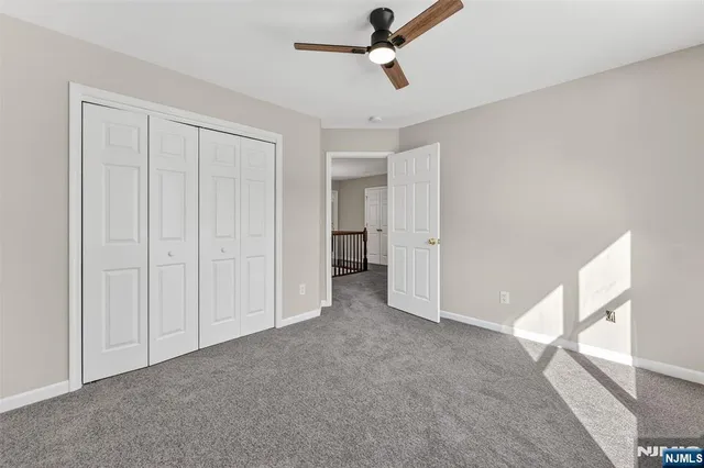 $624,900 | 5 Witherwood Drive, Hamburg, NJ 07419