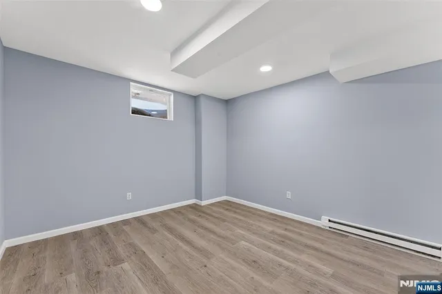 $624,900 | 5 Witherwood Drive, Hamburg, NJ 07419