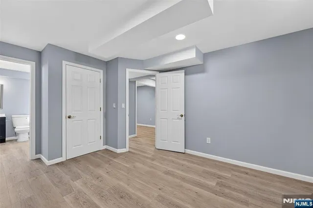 $624,900 | 5 Witherwood Drive, Hamburg, NJ 07419