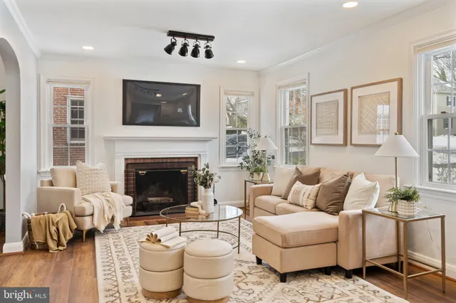 $599,000 | 609 Stevenson Lane, Baltimore, MD 21286