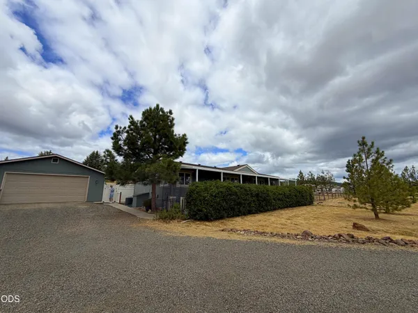 $539,999 | 63 Rogue River Drive, Eagle Point, OR 97524
