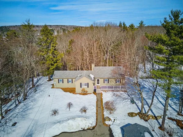 $515,000 | 246 Cooper Hill Road, Nottingham, NH 03290