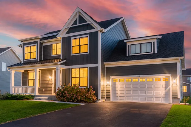 $529,900 | 3547 Doral Drive, Elgin, IL 60124