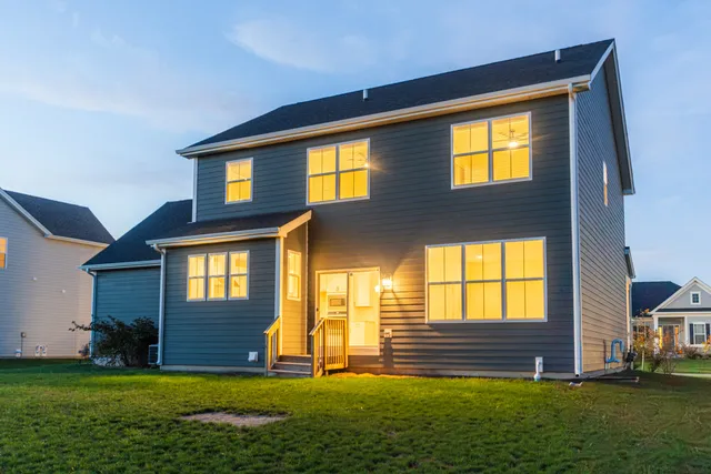 $529,900 | 3547 Doral Drive, Elgin, IL 60124