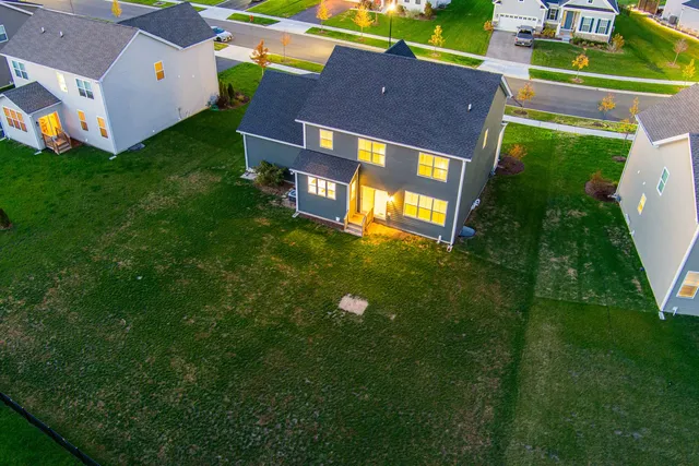 $529,900 | 3547 Doral Drive, Elgin, IL 60124